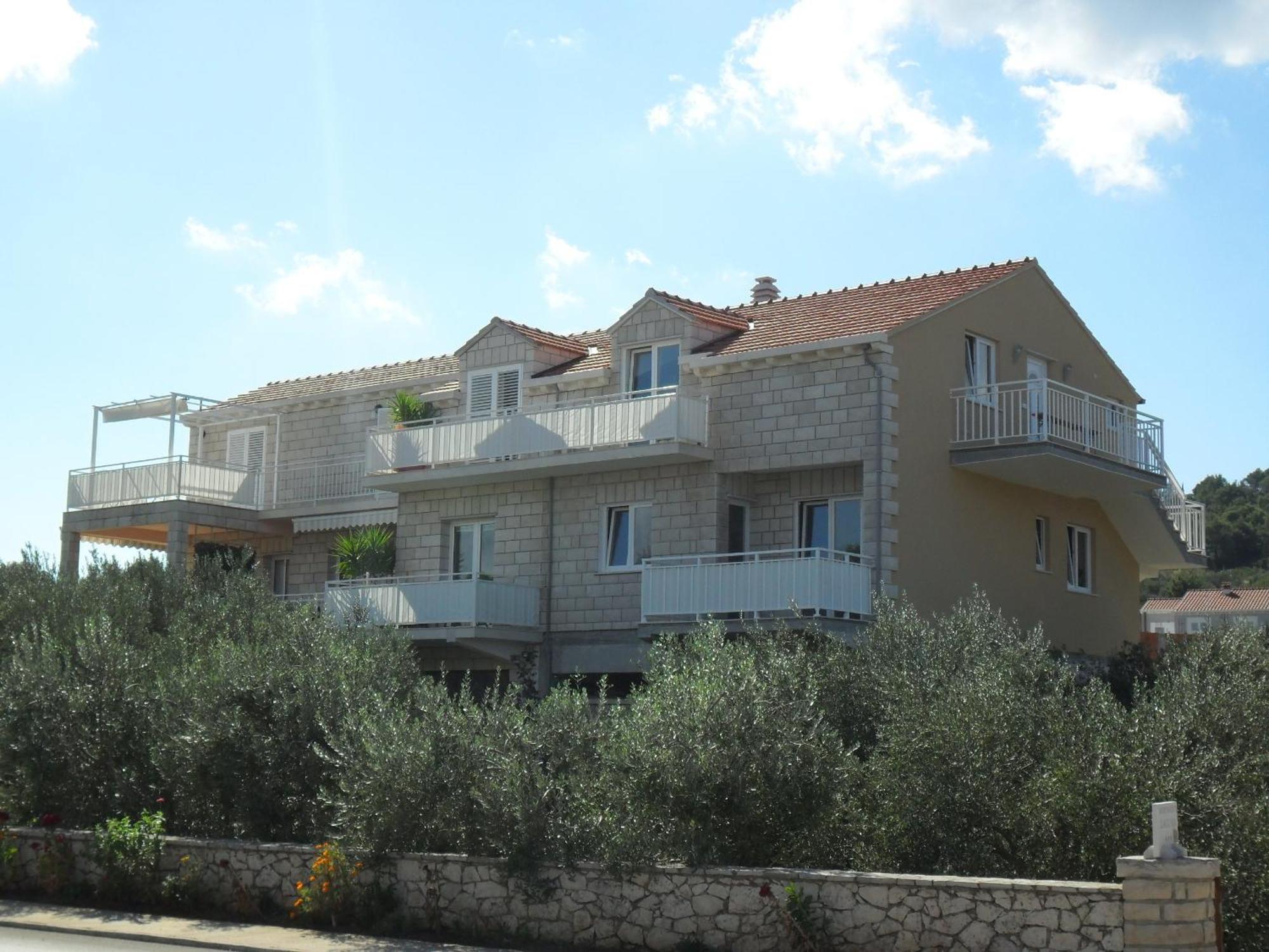Apartments Lumbarda Beach Exteriör bild